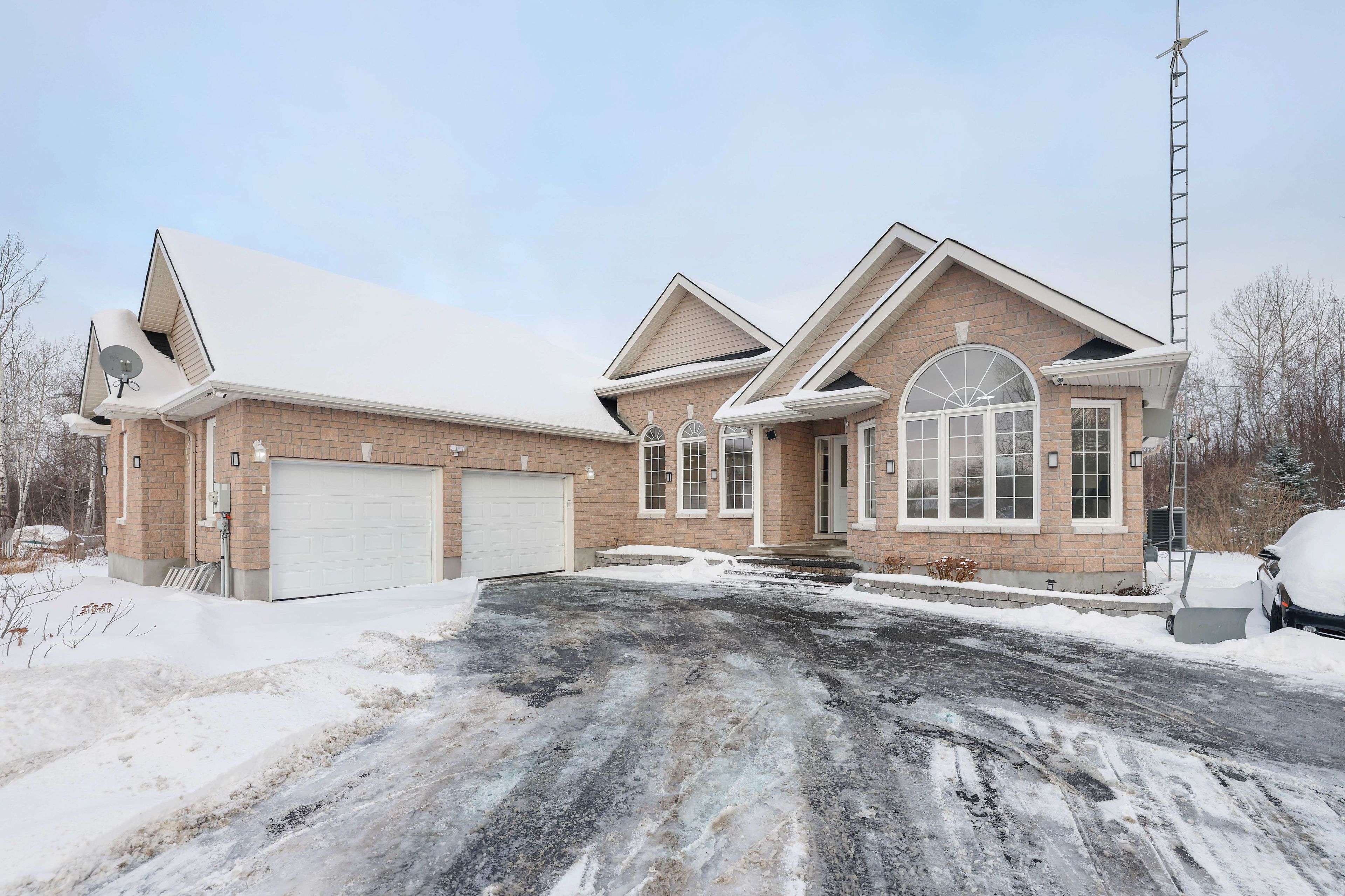 North Grenville, ON K0G 1K0,11 Rideau Crossing CRES