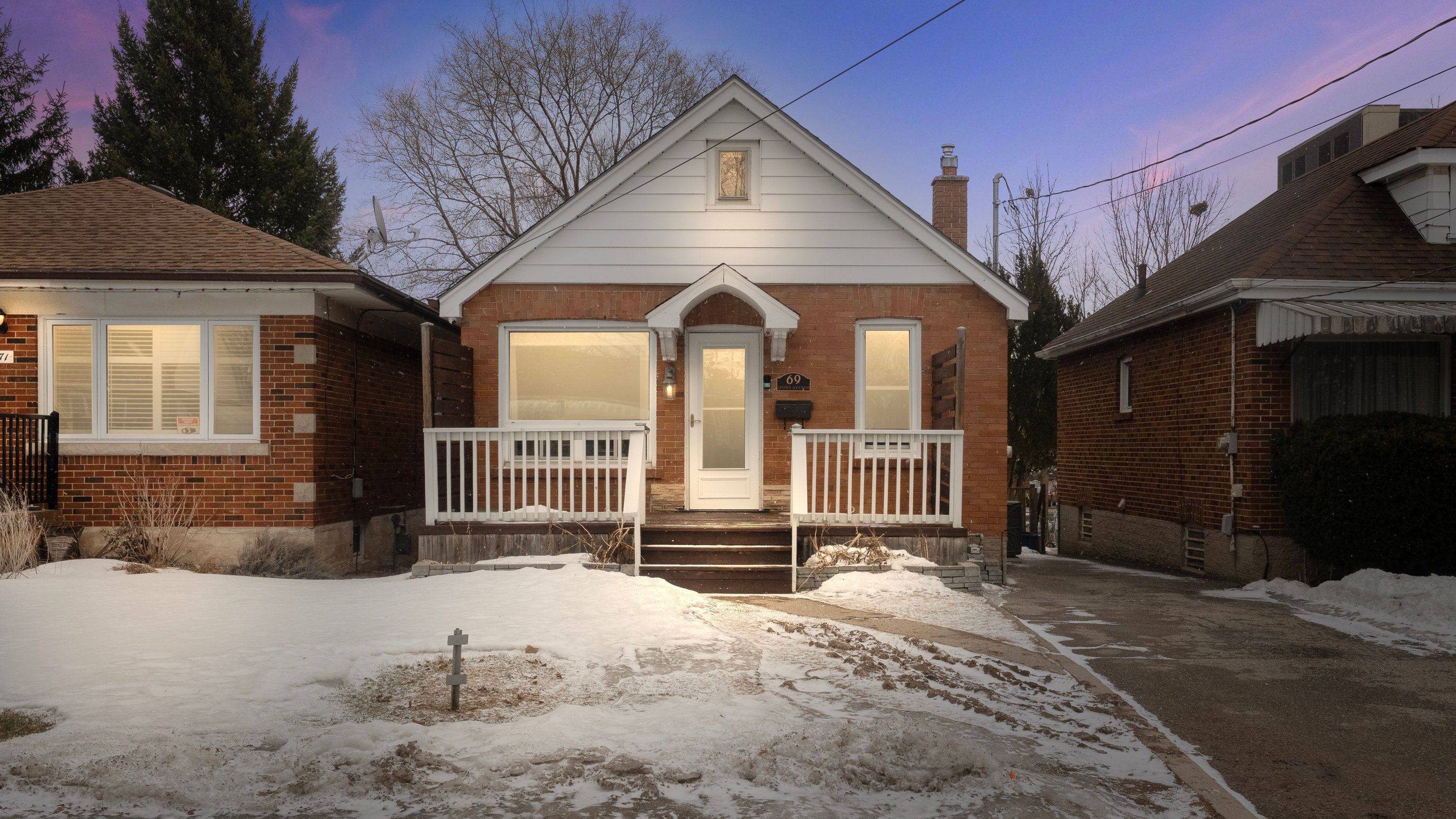 Brantford, ON N3R 4R2,69 Lyons AVE