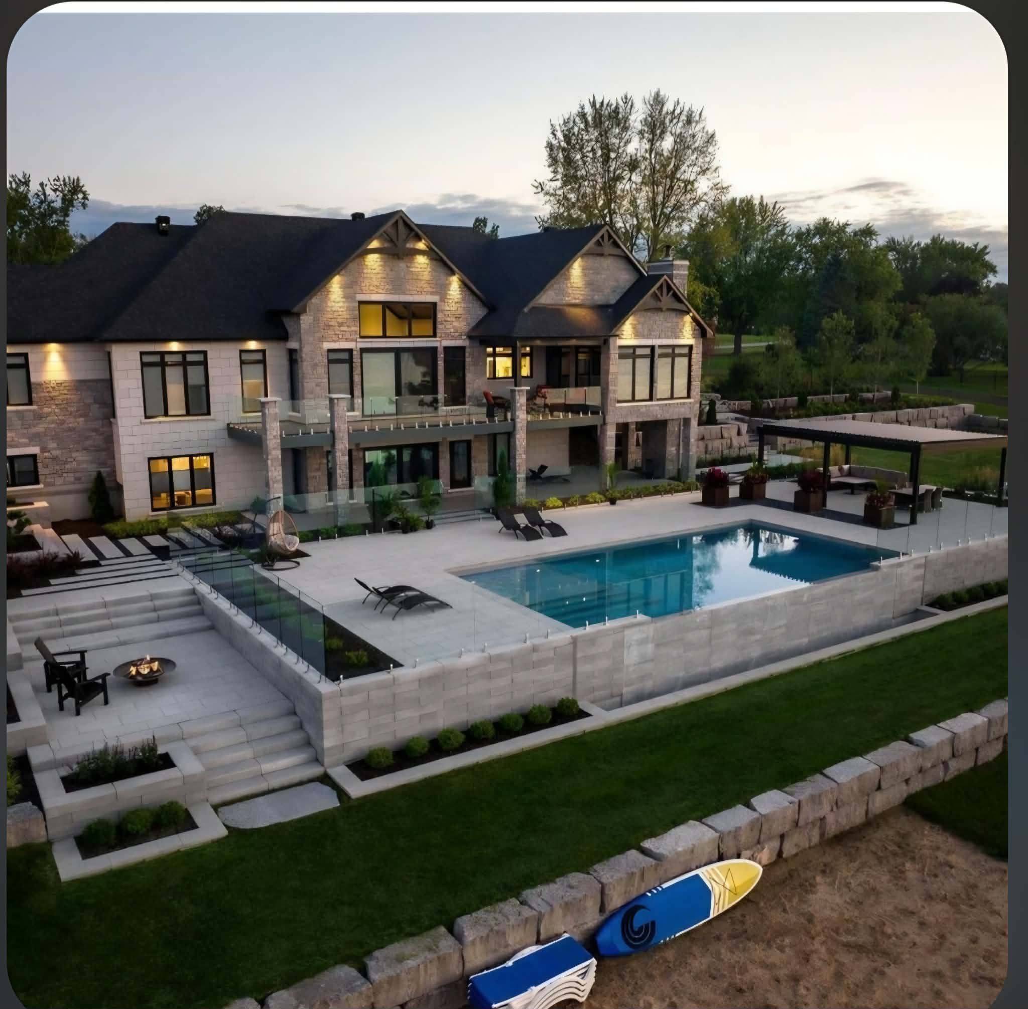 Hawkesbury, ON K0B 1K0,360 Front RD