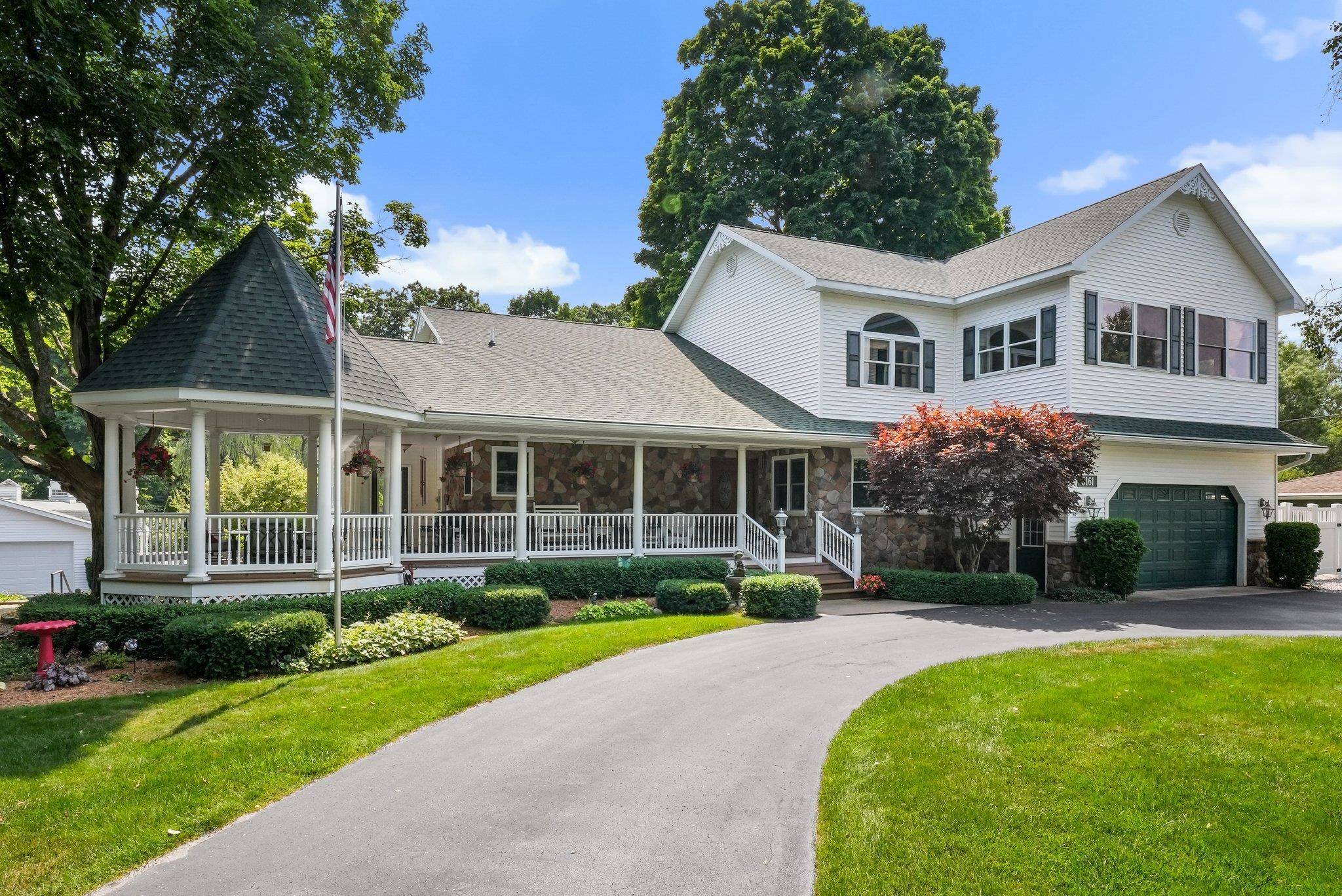 Traverse City, MI 49685,5161 Silver Pines RD