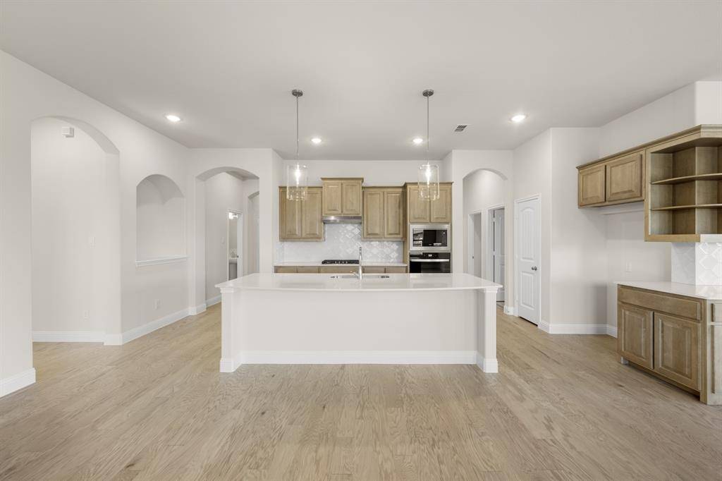 Cleburne, TX 76033,901 Meadow View Drive