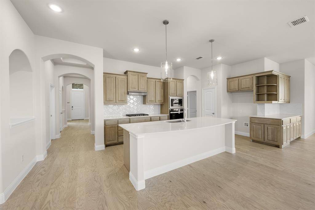 Cleburne, TX 76033,901 Meadow View Drive