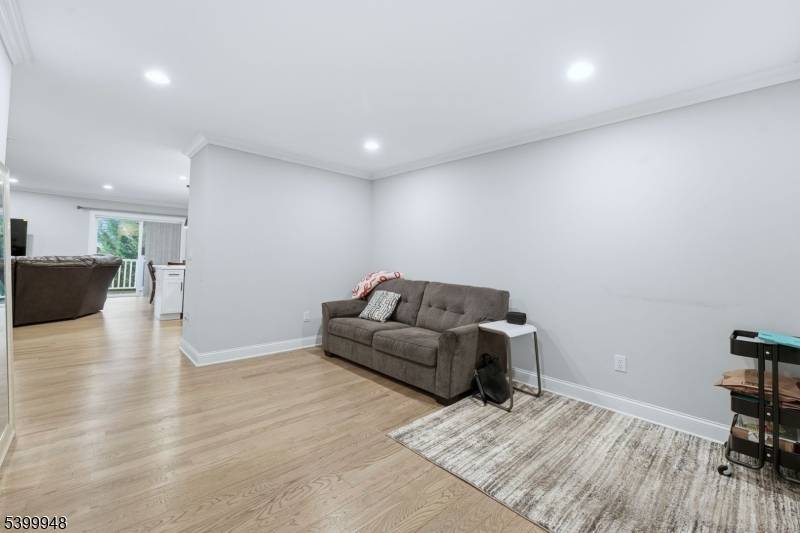 Woodbridge Twp., NJ 07095,15 Rector Ave