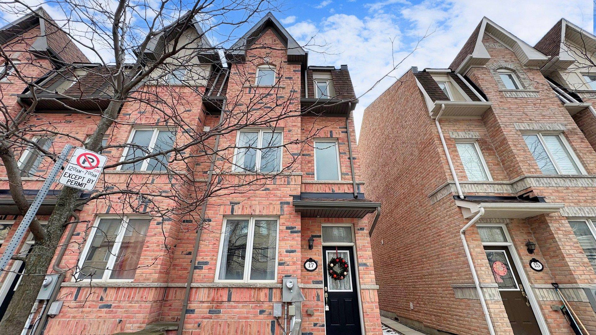 Toronto E04, ON M1P 0C3,17 Kawneer TER