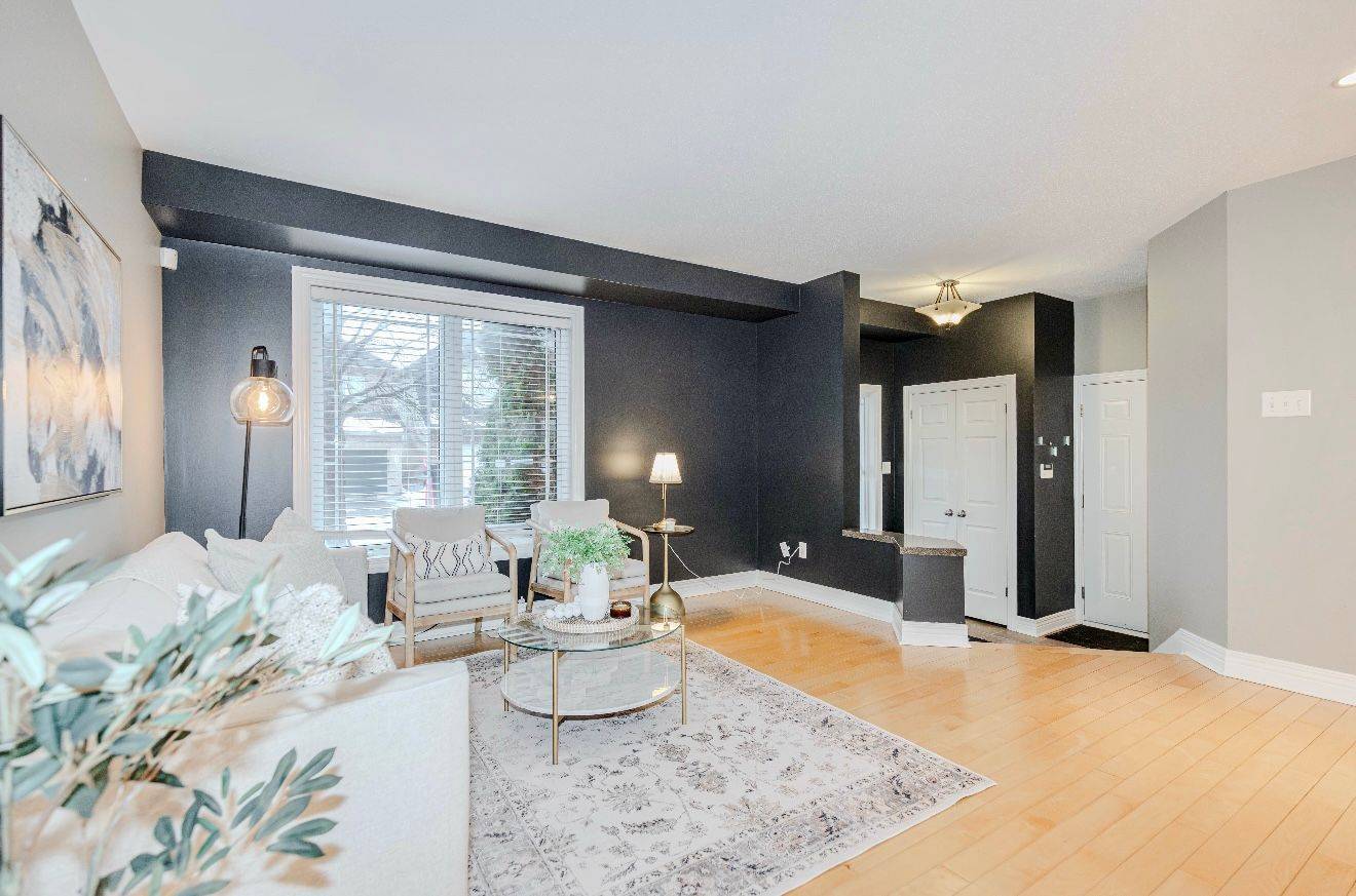 Barrhaven, ON K2G 6Z8,40 Huntcliff PL