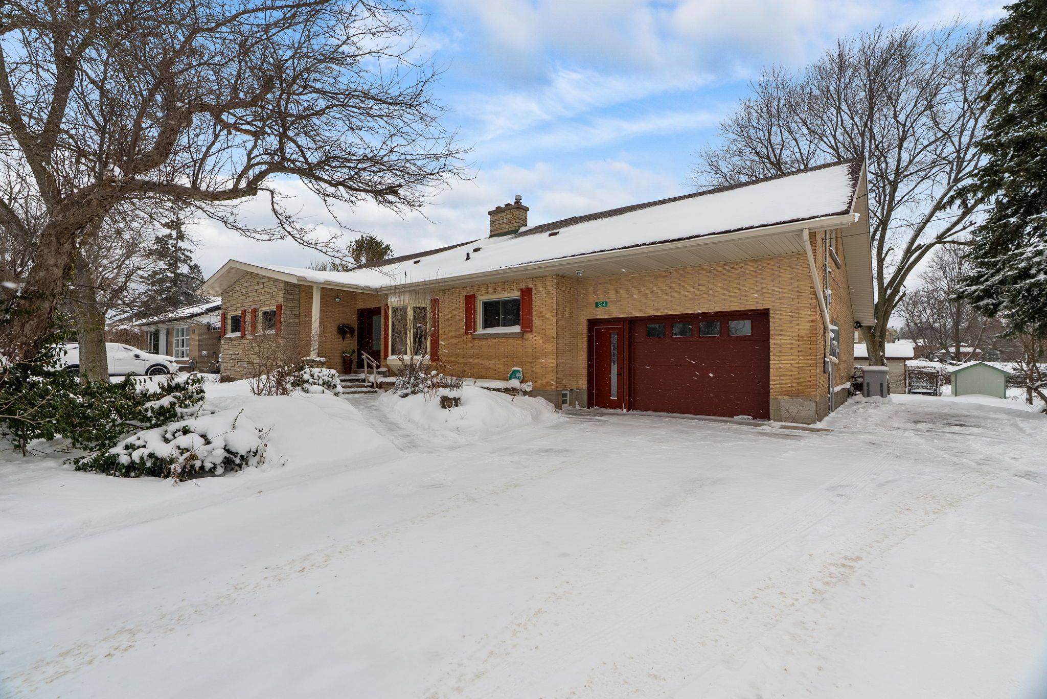 Perth South, ON N0K 1X0,324 Huron RD