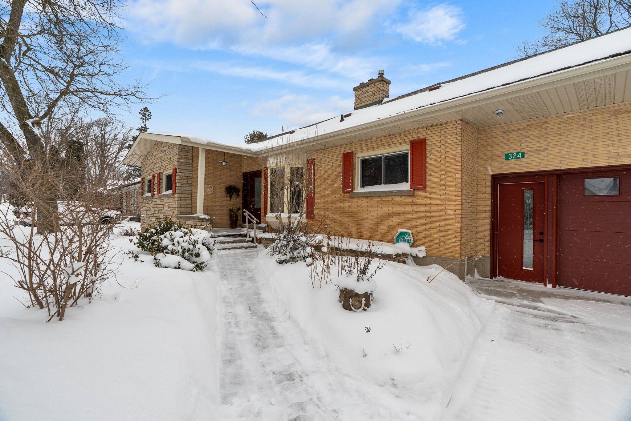 Perth South, ON N0K 1X0,324 Huron RD