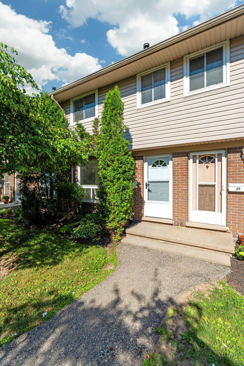 Stratford, ON N4Z 1B3,88 Avonwood DR #38