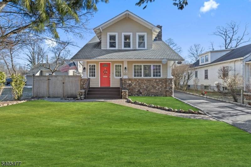 North Caldwell Boro, NJ 07006,116 Mountain Ave