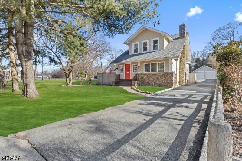 North Caldwell Boro, NJ 07006,116 Mountain Ave