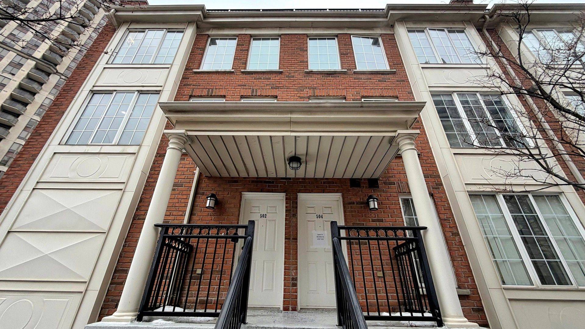 Toronto C14, ON M2N 7C2,3 Everson DR #502