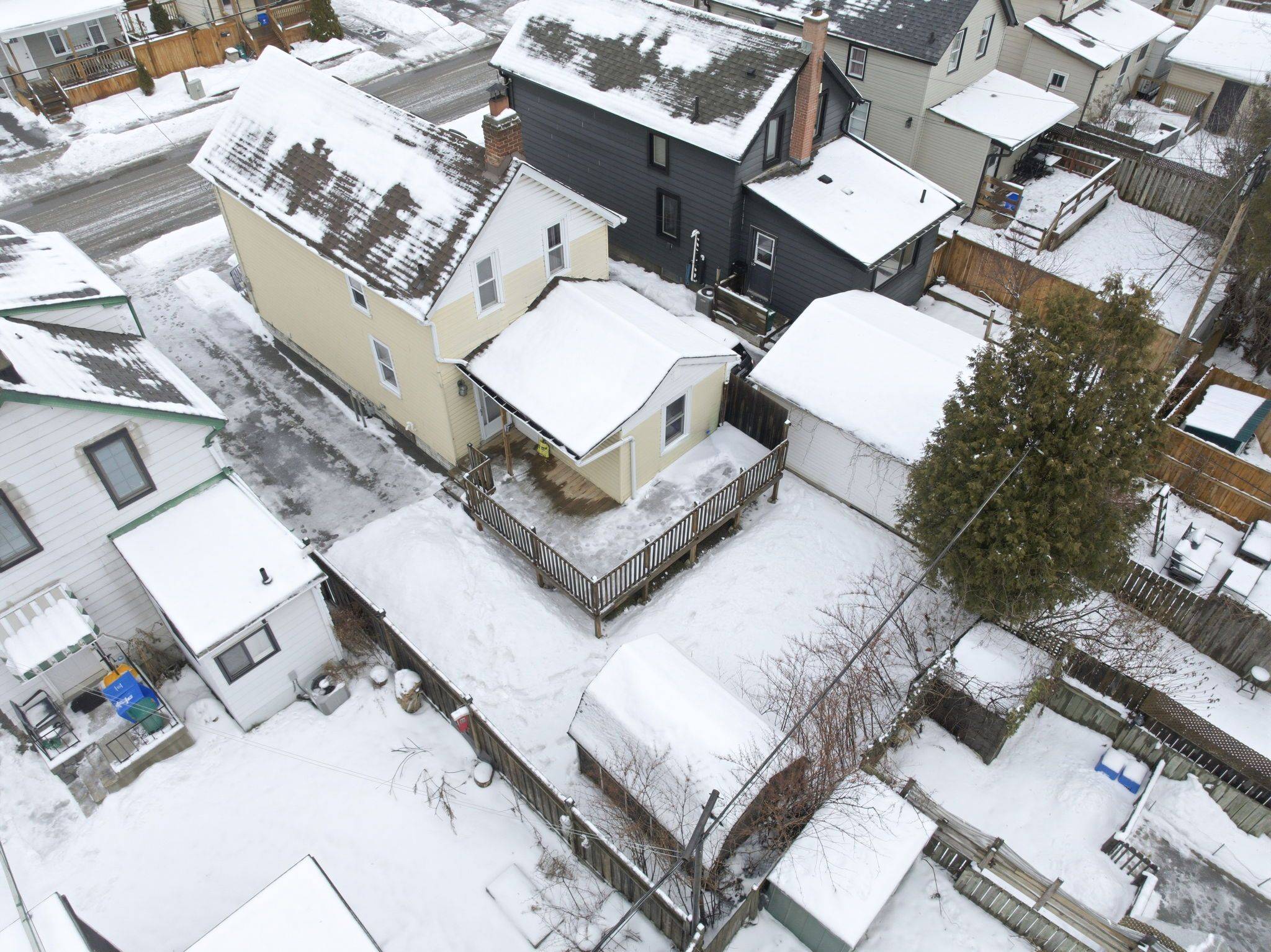 Oshawa, ON L1H 2M5,115 Banting AVE