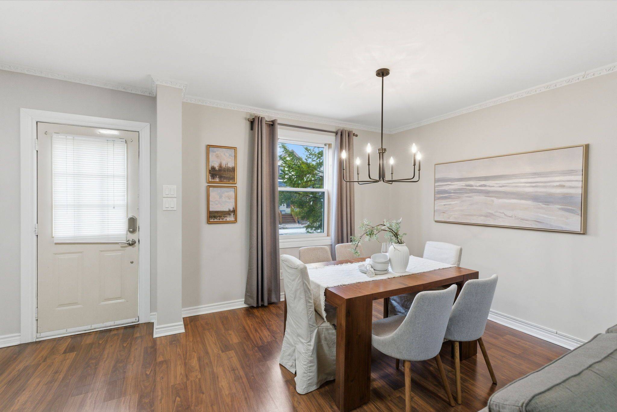 Oshawa, ON L1H 2M5,115 Banting AVE