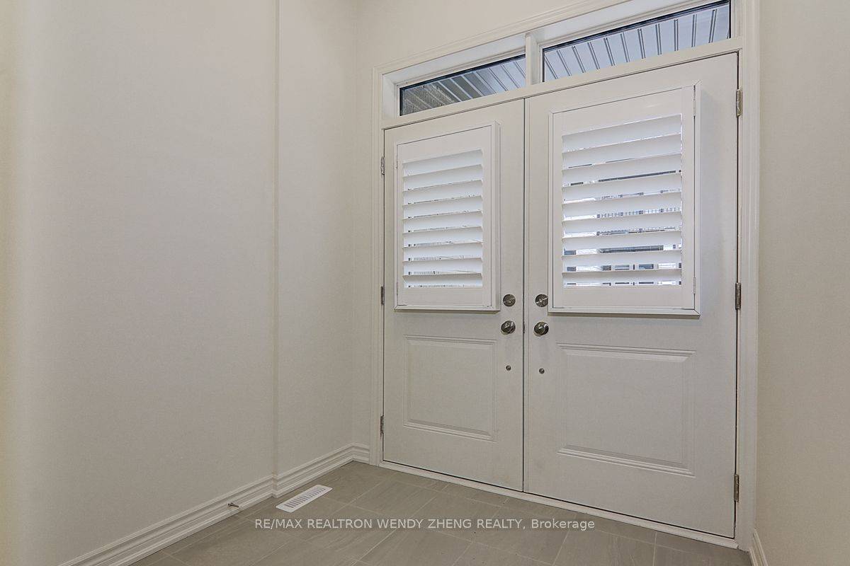 Ajax, ON L1S 0H3,17 Coppini LN