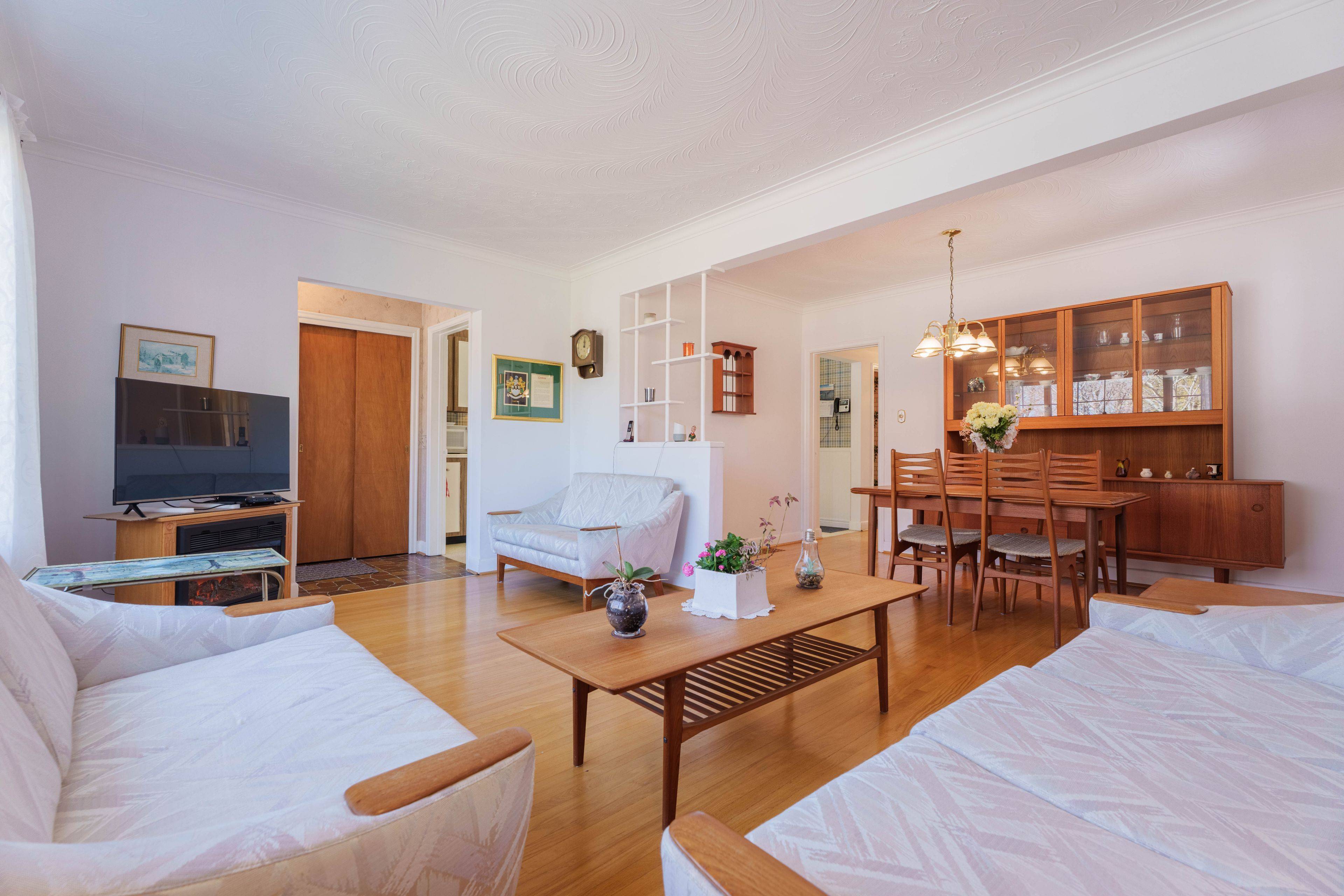 Toronto E09, ON M1J 2X5,3 Chestermere BLVD