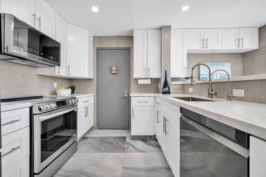 Fort Lauderdale, FL 33304,720 Bayshore Dr #202