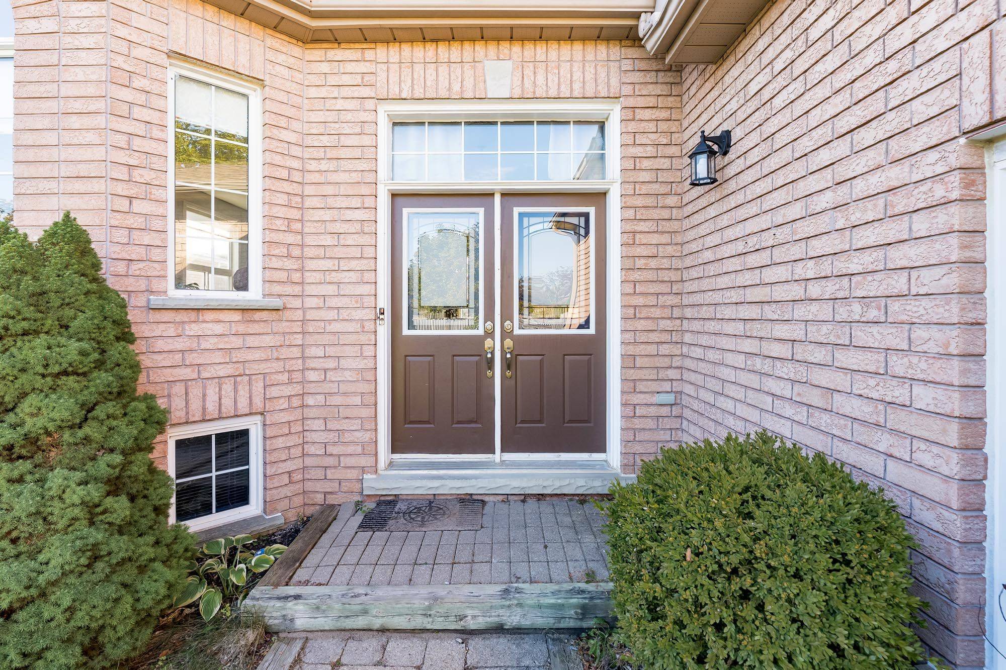 Barrie, ON L4N 8S6,24 Marsellus DR