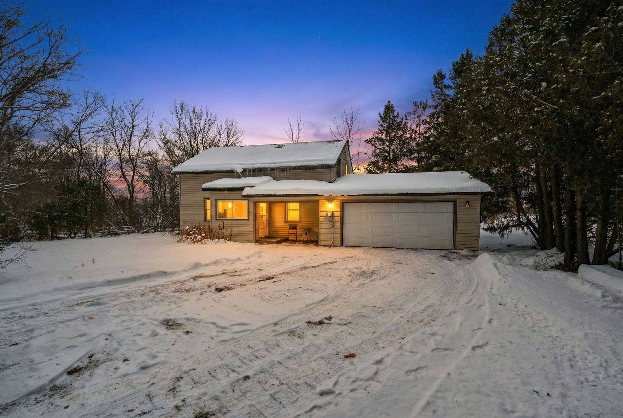 Oro-medonte, ON L4M 4Y8,3324 Penetanguishene RD