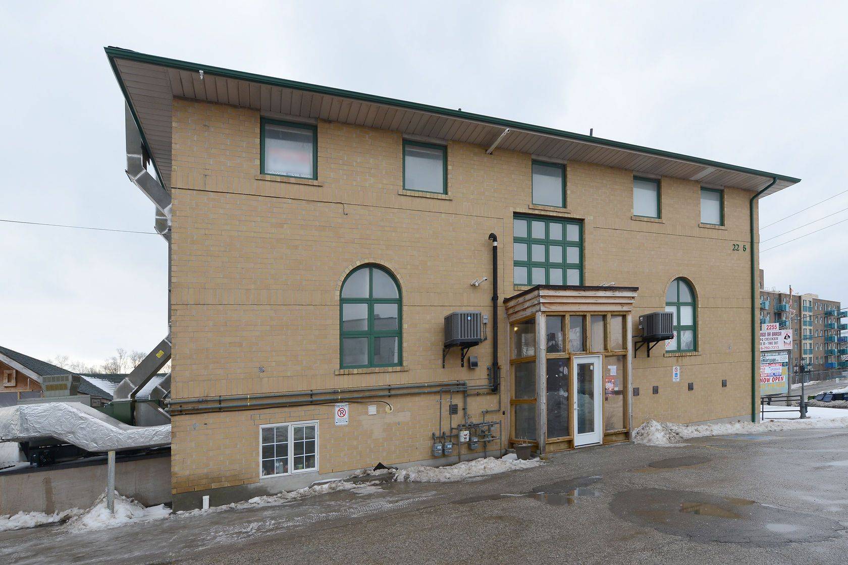 Toronto W04, ON M6M 3Z6,2255 Keele ST