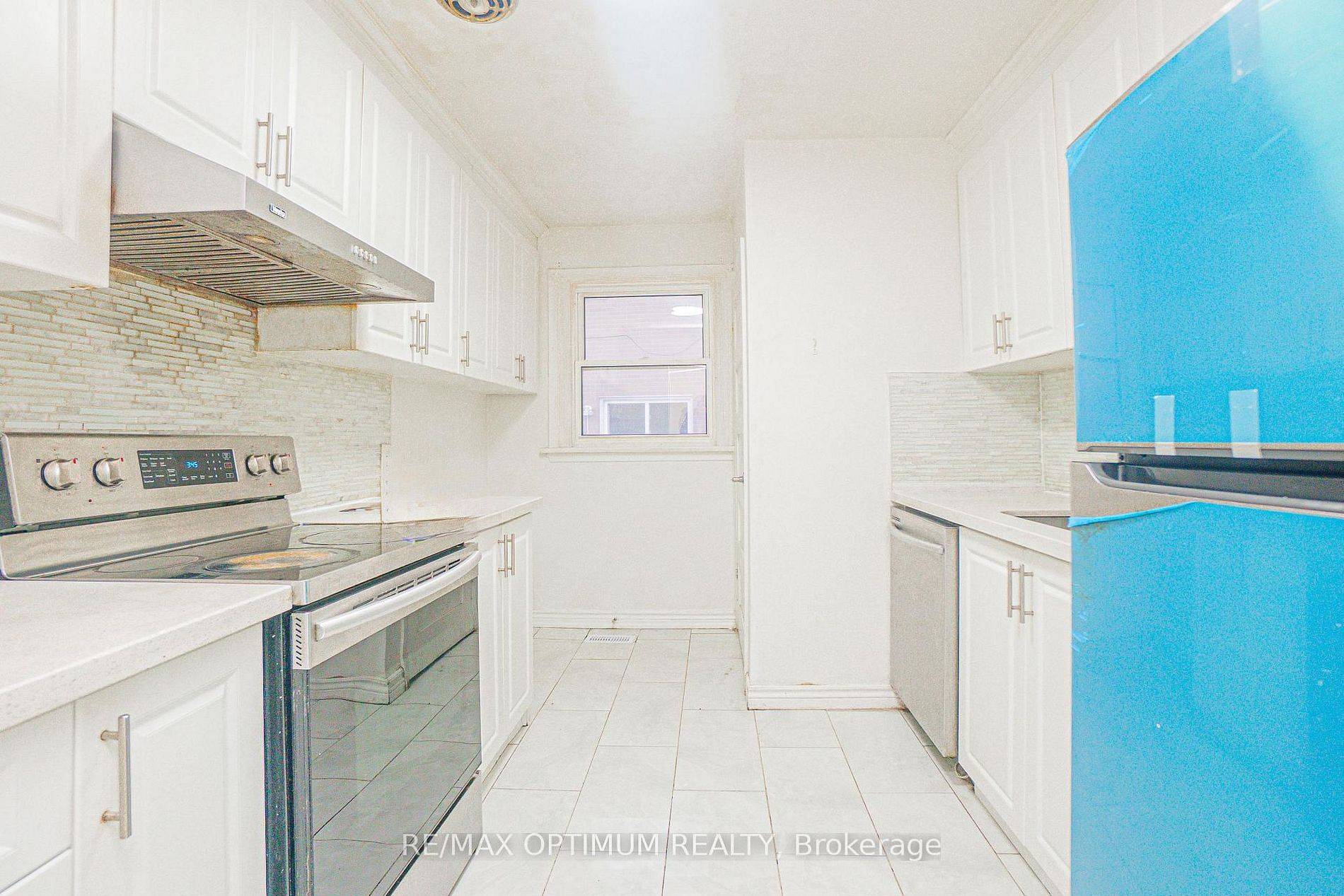 Brampton, ON L6Y 1H1,66 Corby CRES