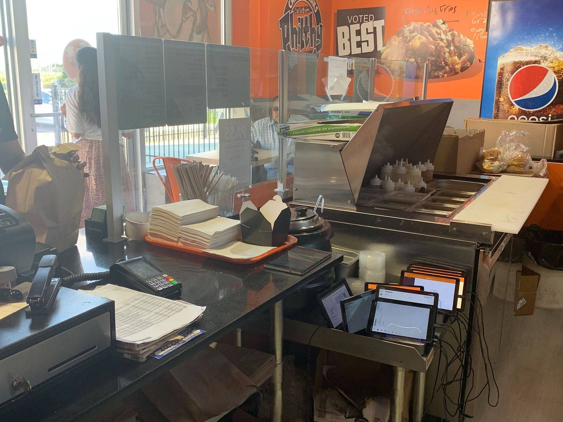 Toronto W10, ON M9W 5E8,195 Carlingview DR #1B