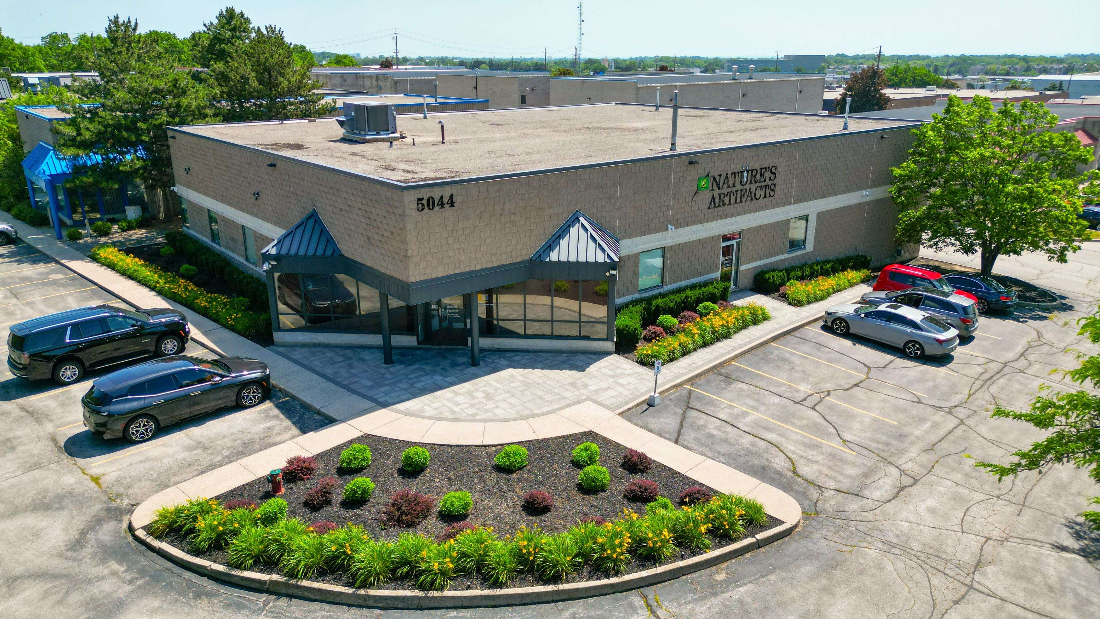 Burlington, ON L7L 5Y7,5044 South Service RD