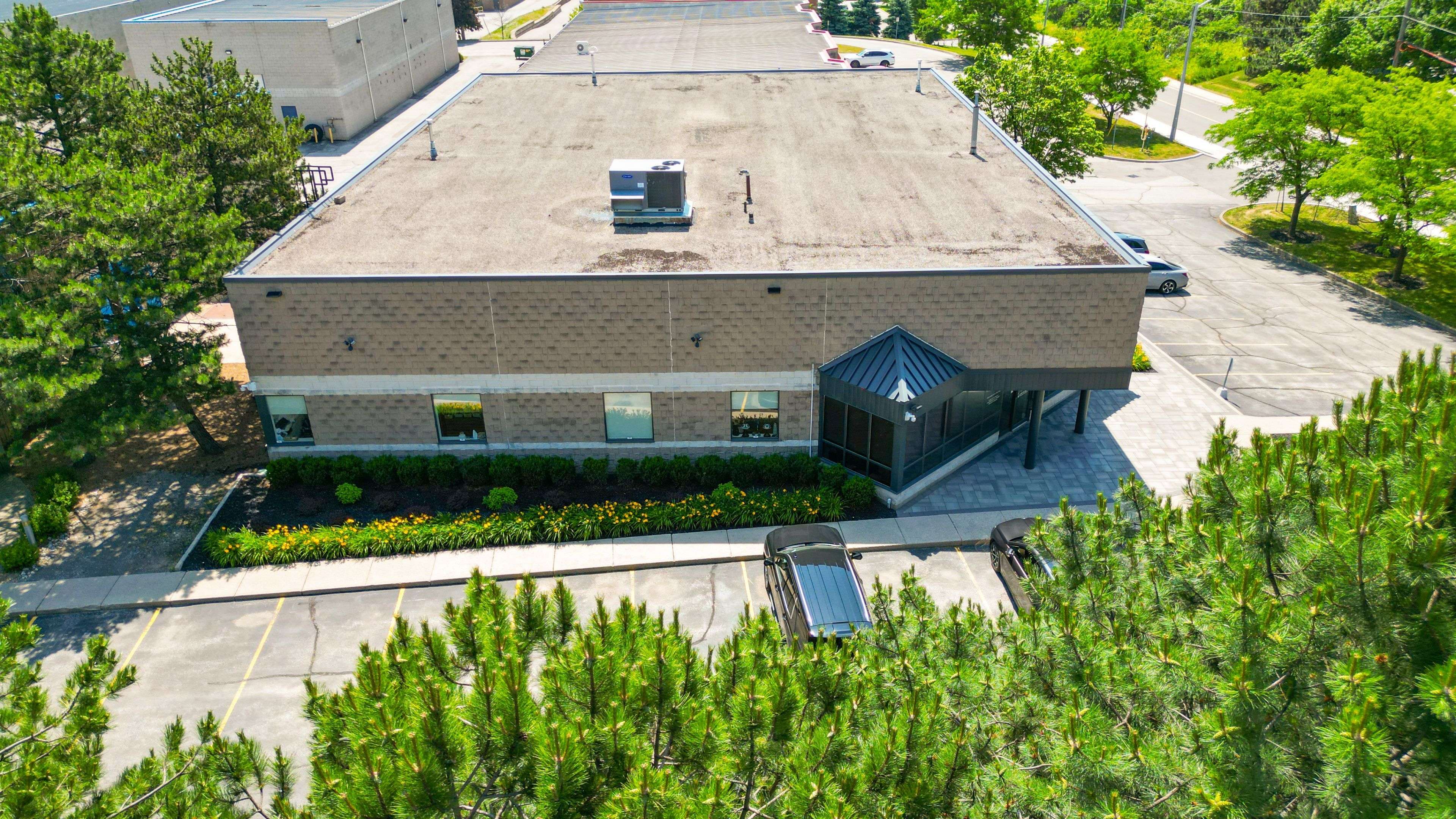 Burlington, ON L7L 5Y7,5044 South Service RD