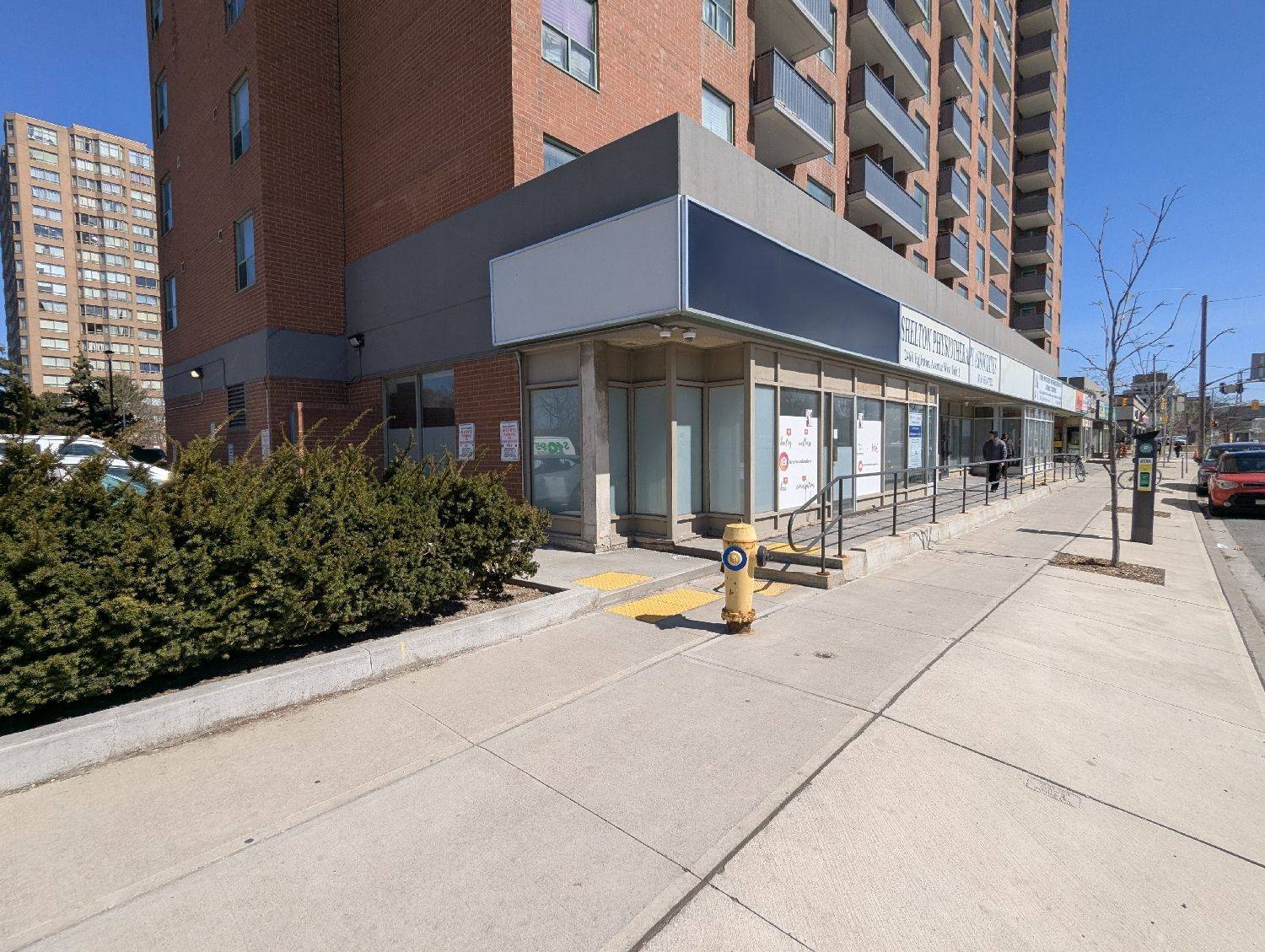 Toronto W04, ON M6M 5E2,2468 Eglinton AVE W #Unit 1
