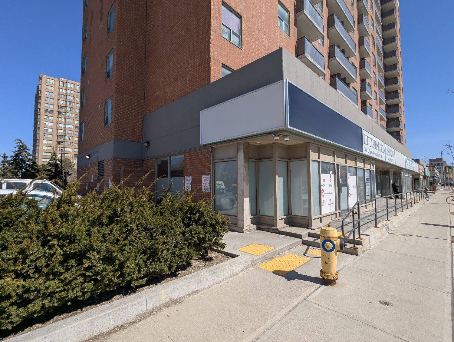 Toronto W04, ON M6M 5E2,2468 Eglinton AVE W #Unit 1