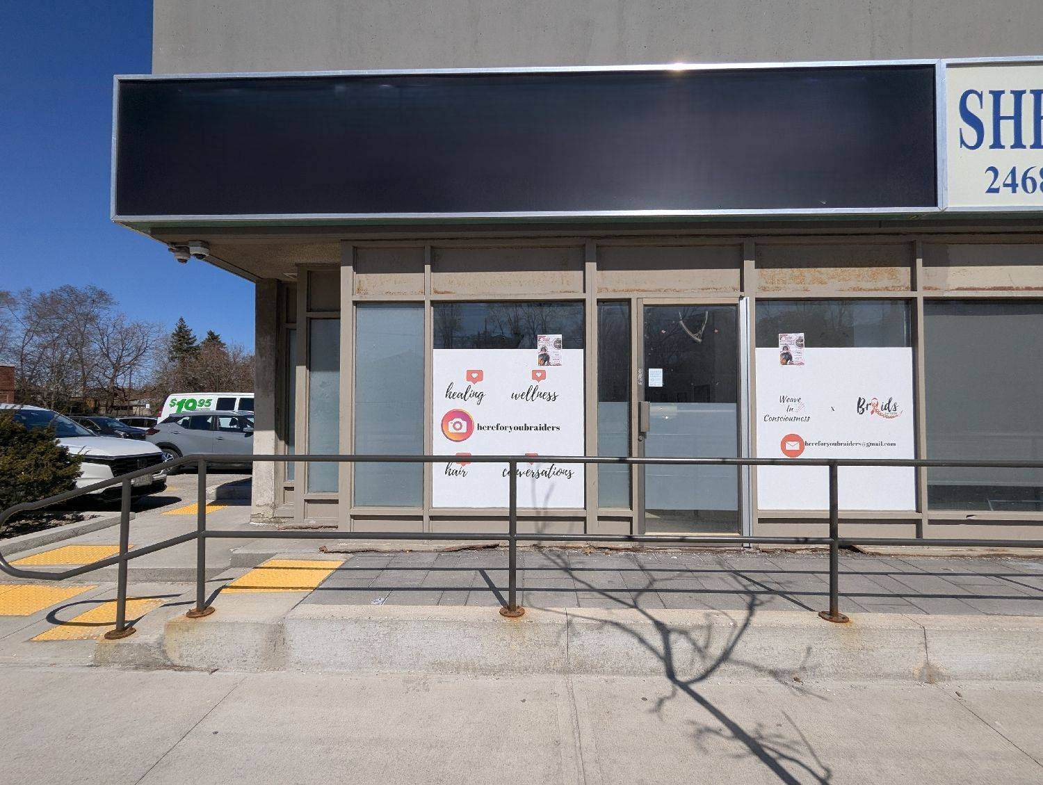 Toronto W04, ON M6M 5E2,2468 Eglinton AVE W #Unit 1