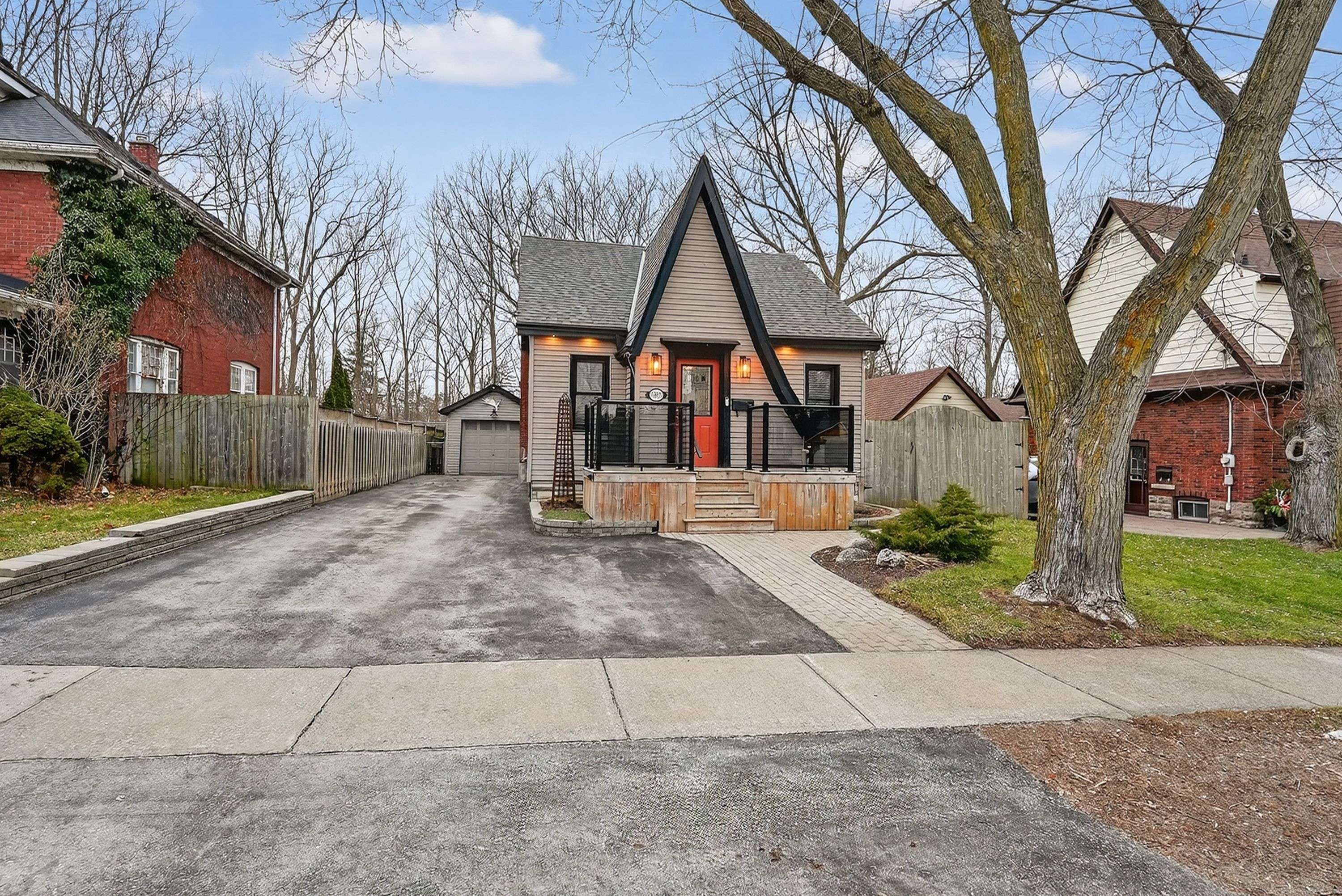 Niagara Falls, ON L2G 5P9,5805 Brookfield AVE