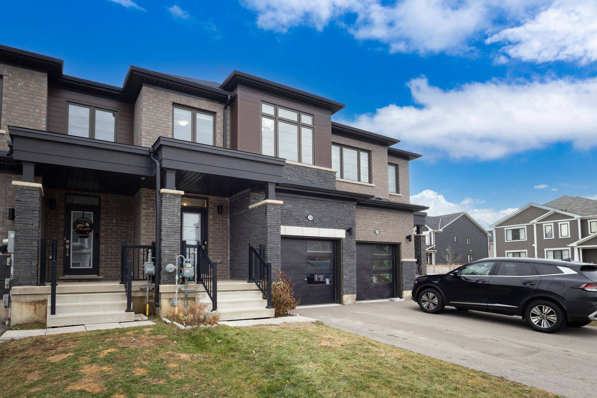 Haldimand, ON N3W 0E7,54 Oaktree DR