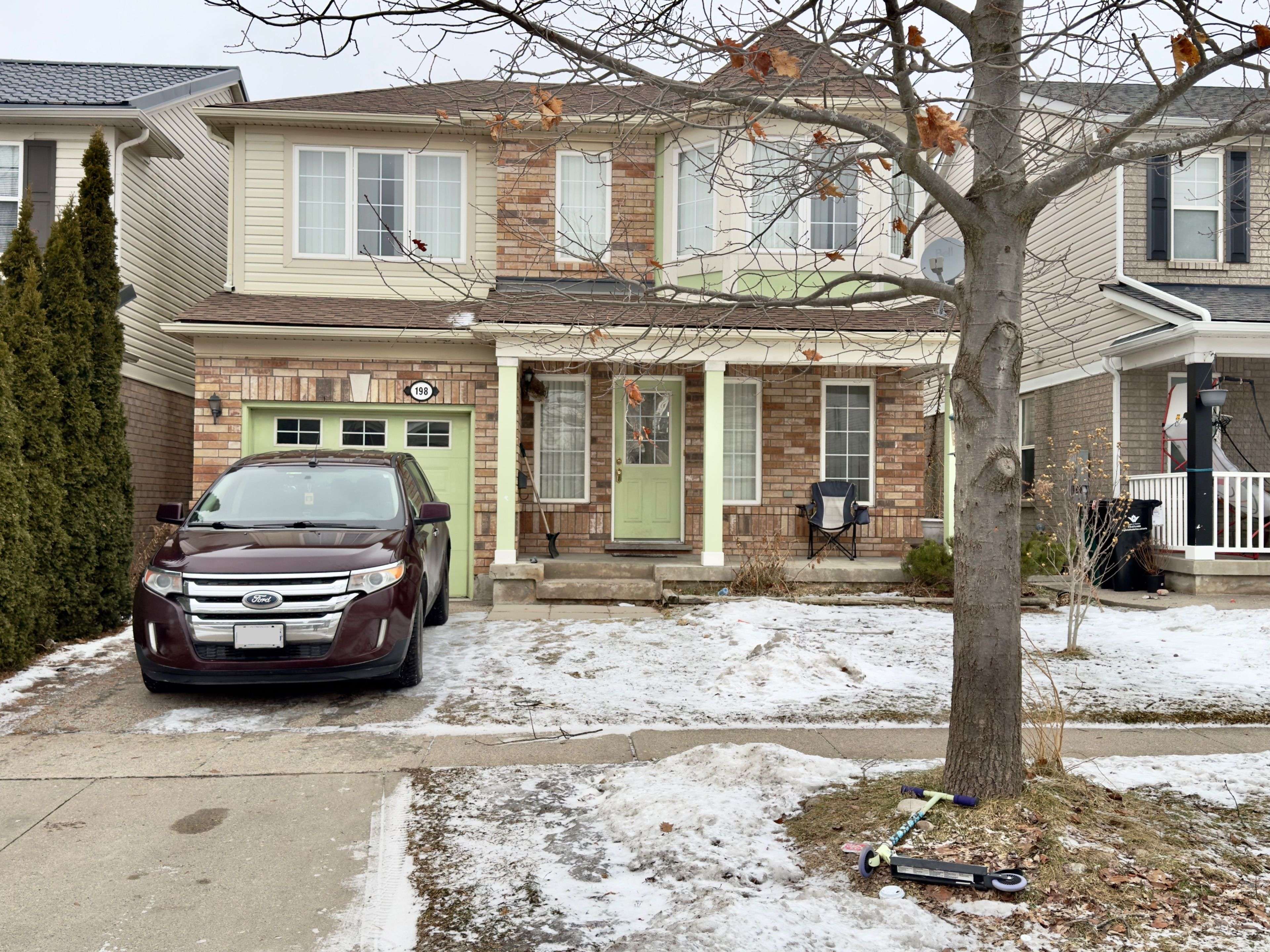 Cambridge, ON N1T 2J6,198 Coulthard BLVD