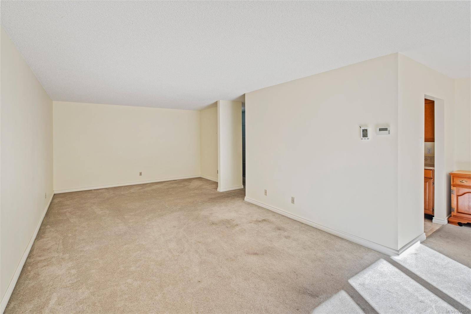 Victoria, BC V8V 4T5,1149 Rockland Ave #108