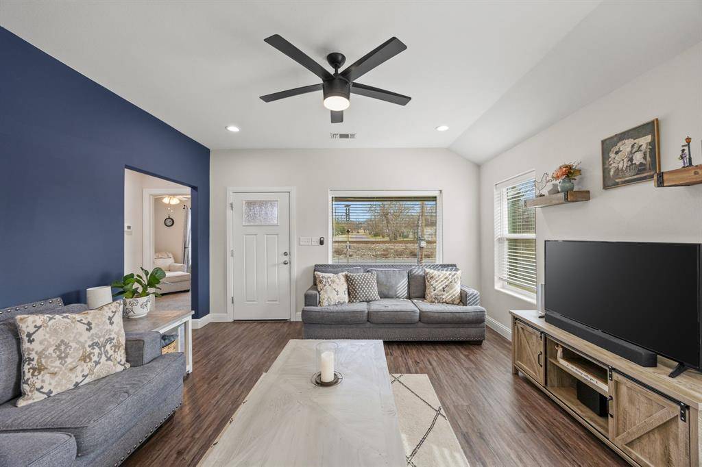 Sherman, TX 75090,800 N Broughton Street