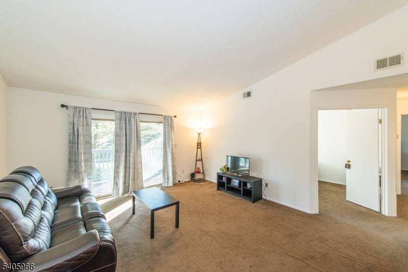 Roxbury Twp., NJ 07852,7 Drake Ln #7