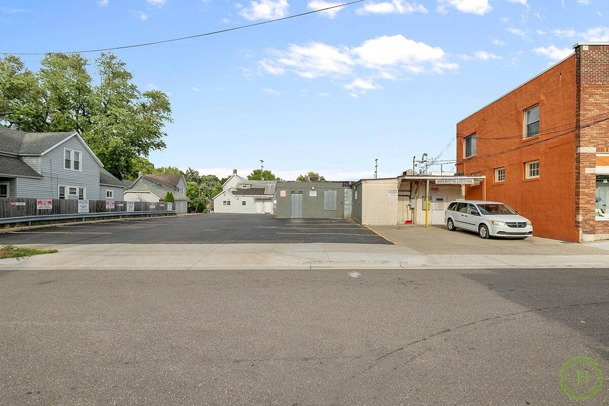 Grand Rapids, MI 49503,953 Fulton ST E