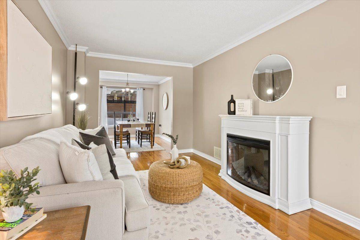 Clarington, ON L1B 1K5,2 Resnik DR