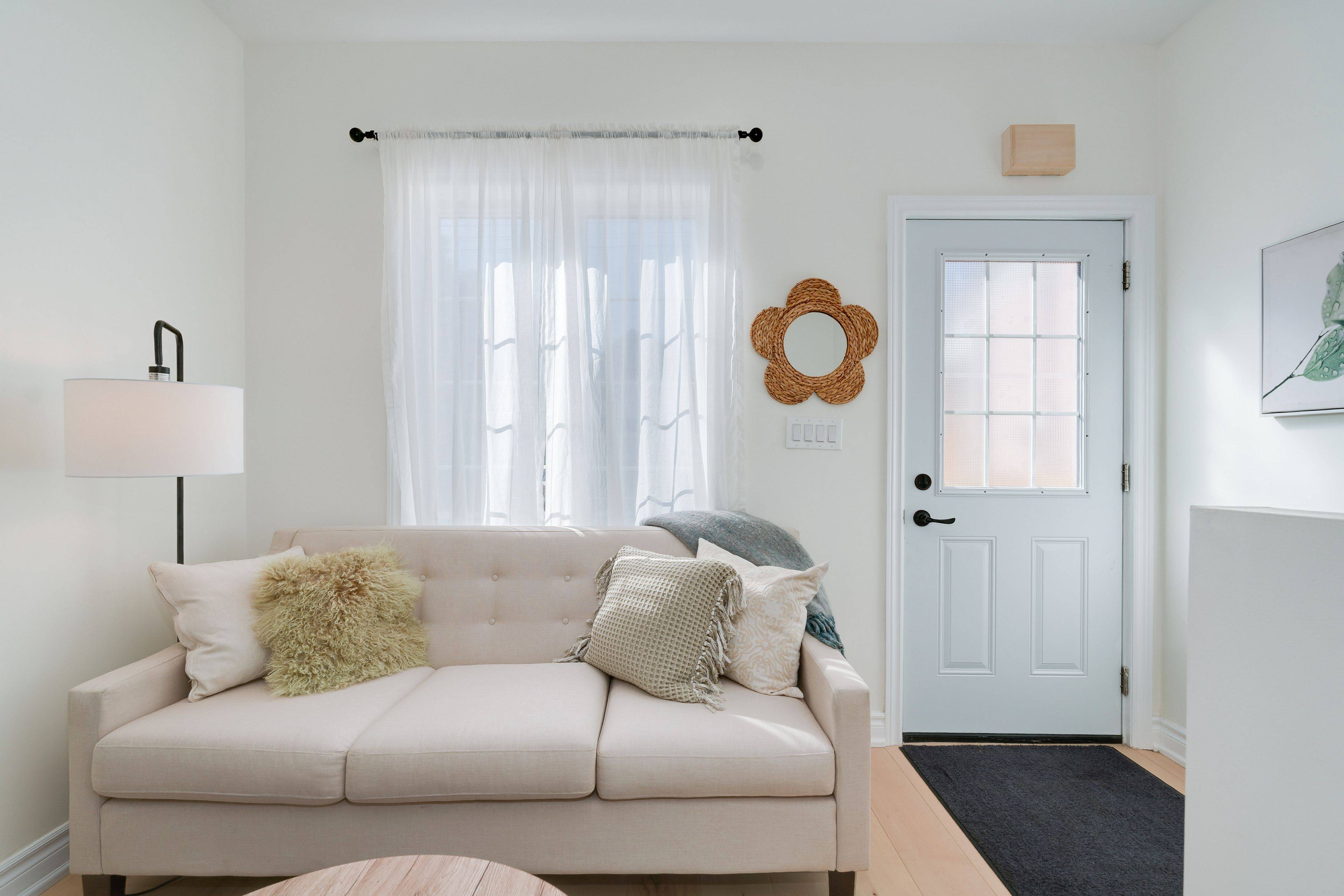 Toronto E02, ON M4L 3B4,173 Coxwell AVE