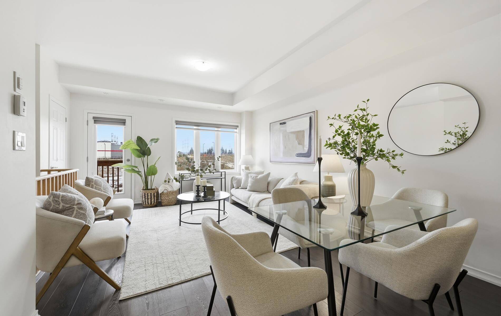 Oshawa, ON L1L 0P9,209 Danzatore PATH