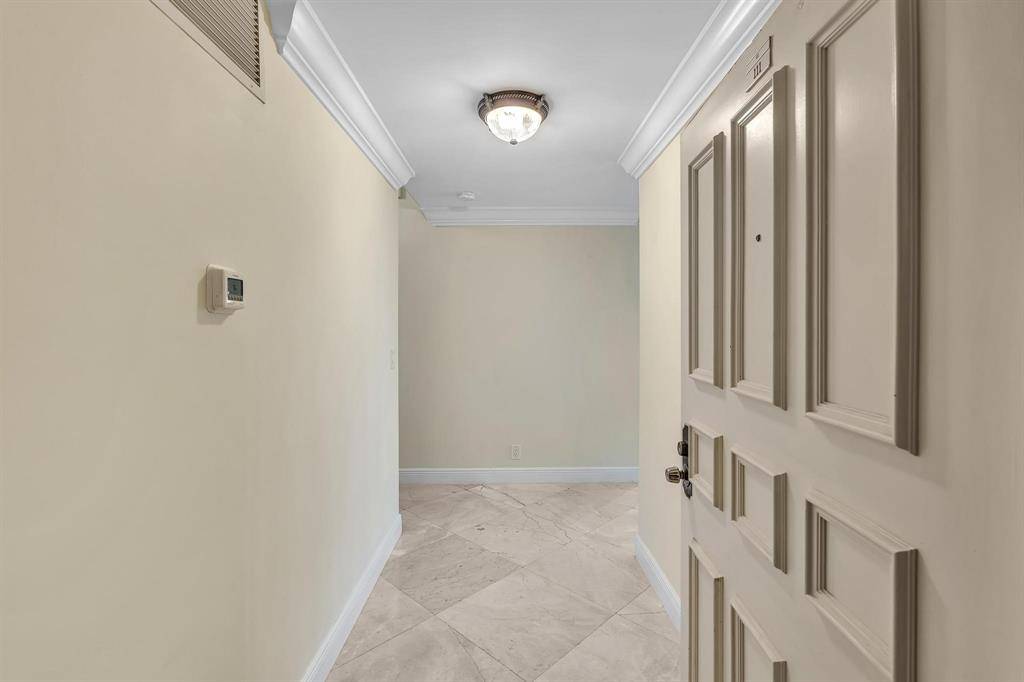 Fort Lauderdale, FL 33308,4020 Galt Ocean Dr #111