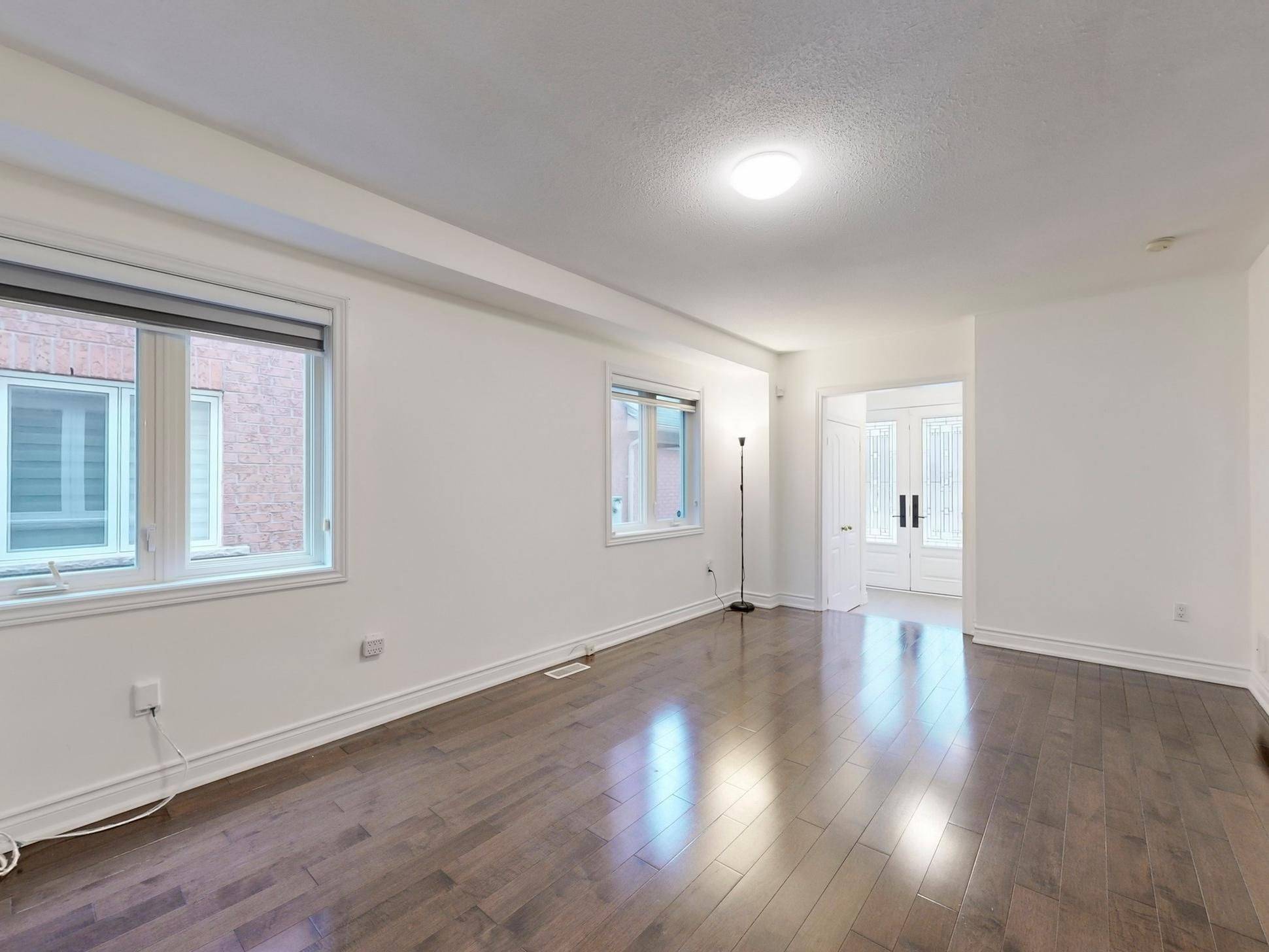 Vaughan, ON L4K 5L1,43 Royal Appian CRES