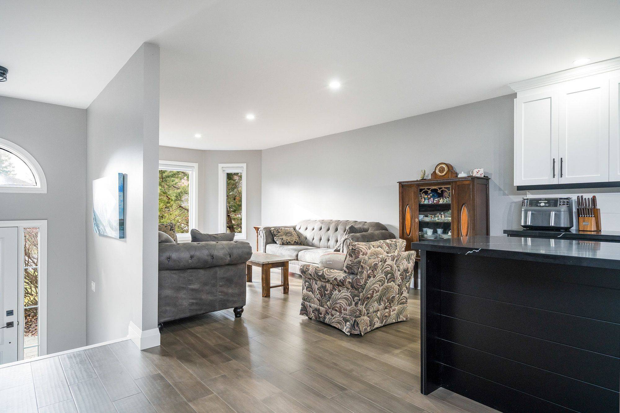 Wasaga Beach, ON L9Z 1B7,1 Acorn CRES