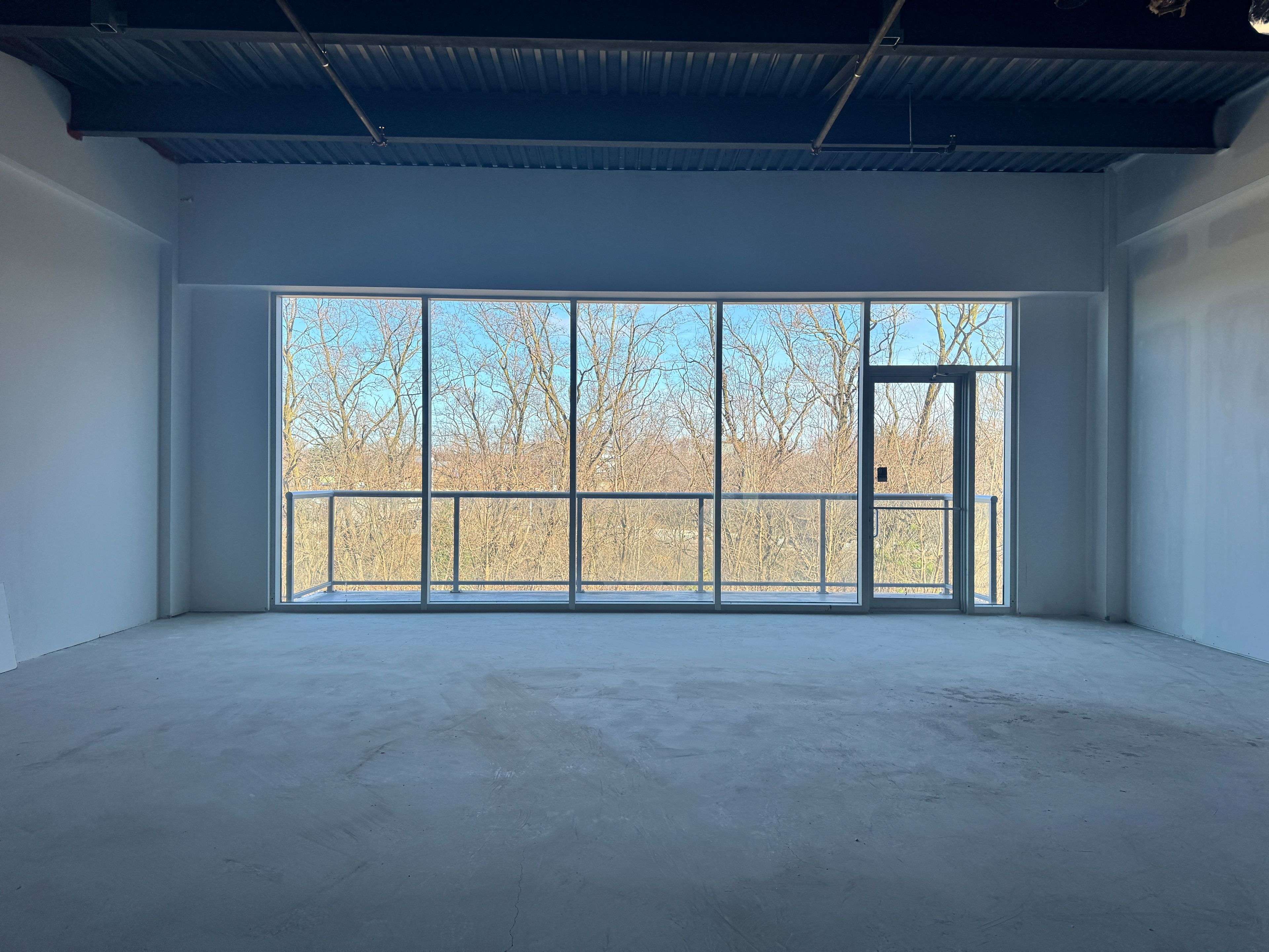 Oakville, ON L6H 0N1,1939 IRONOAK WAY #A208