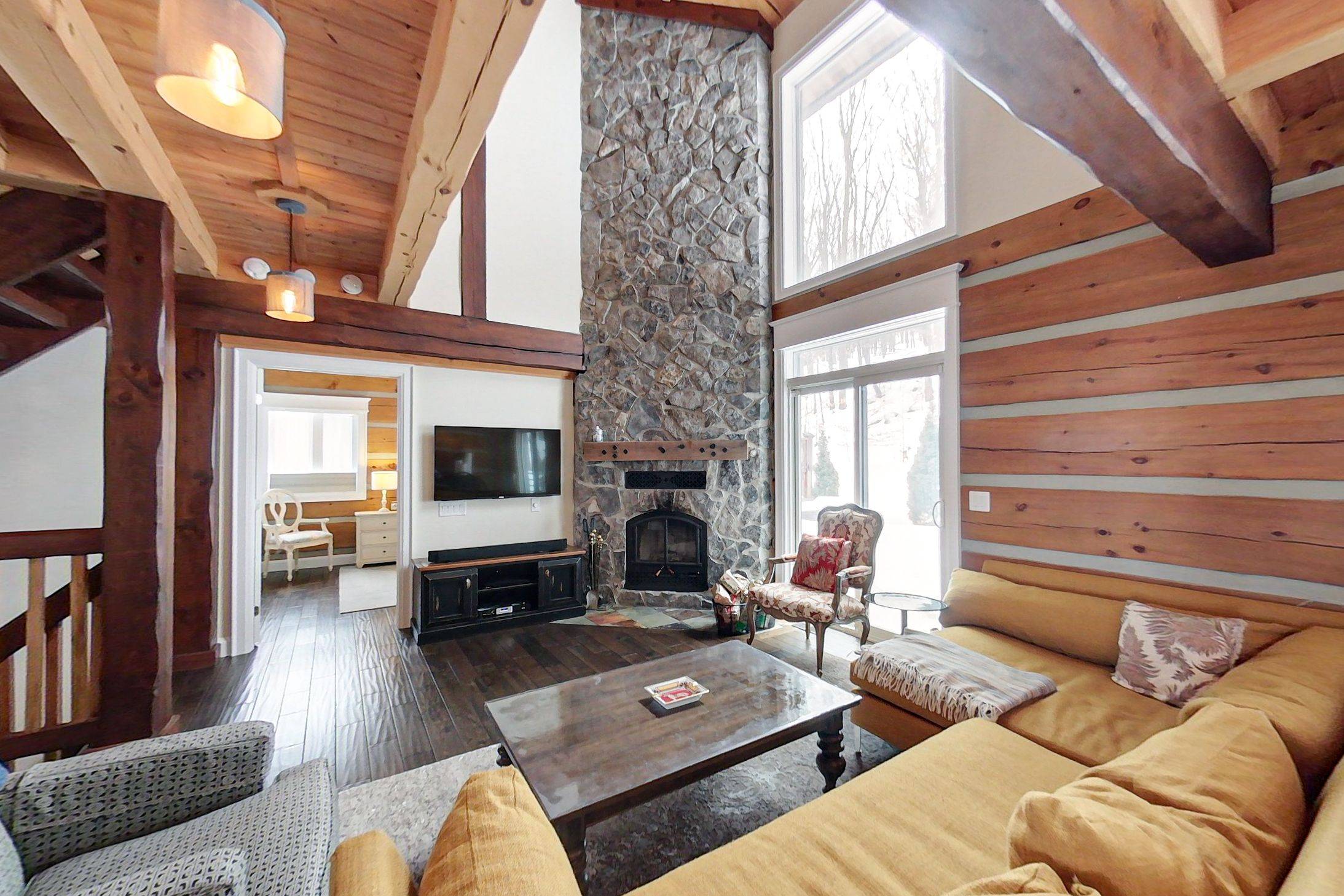 Meaford, ON N0H 2P0,112 STARLIGHT LN