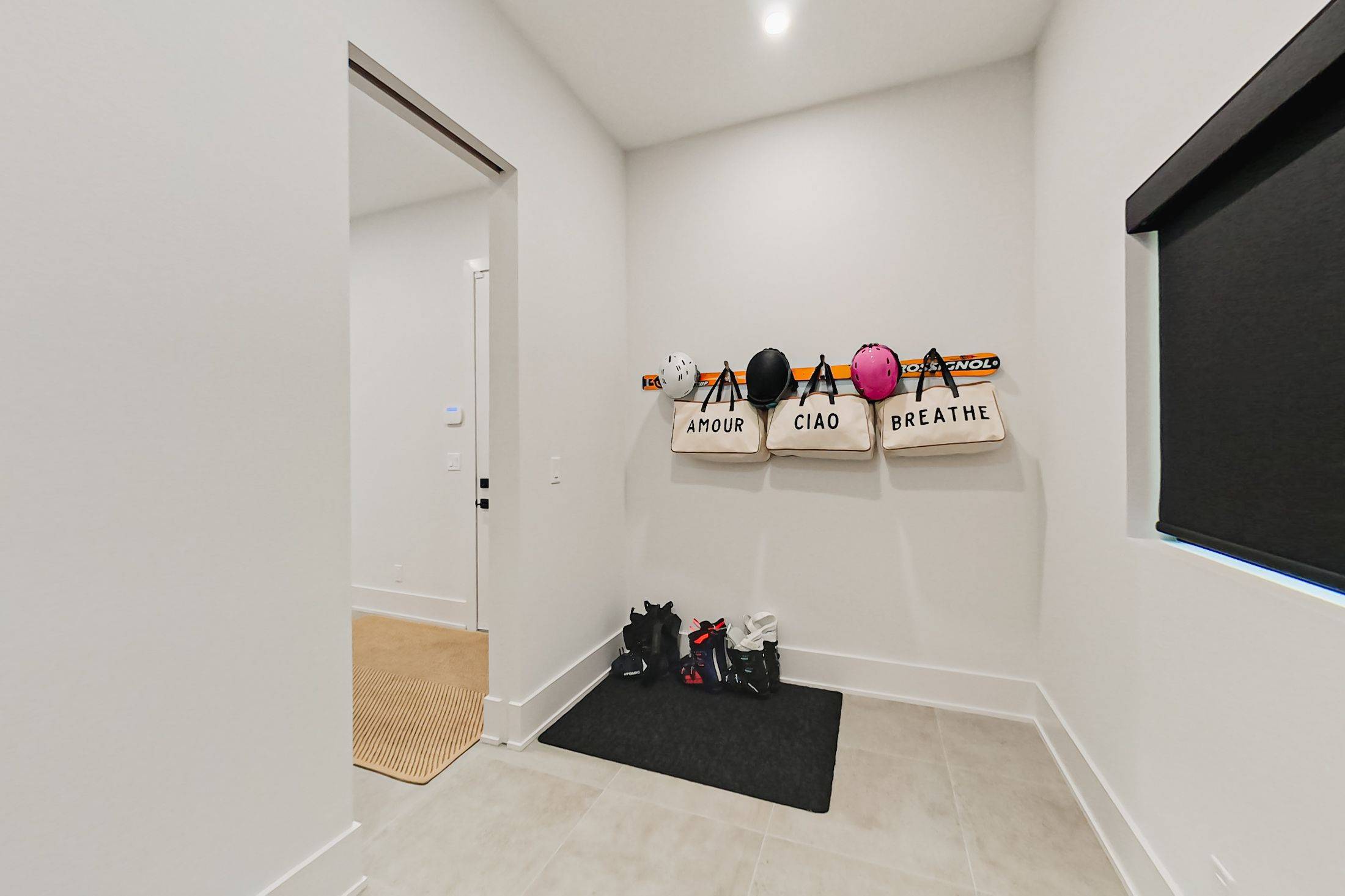 Blue Mountains, ON N0H 2P0,74 Arthur ST E