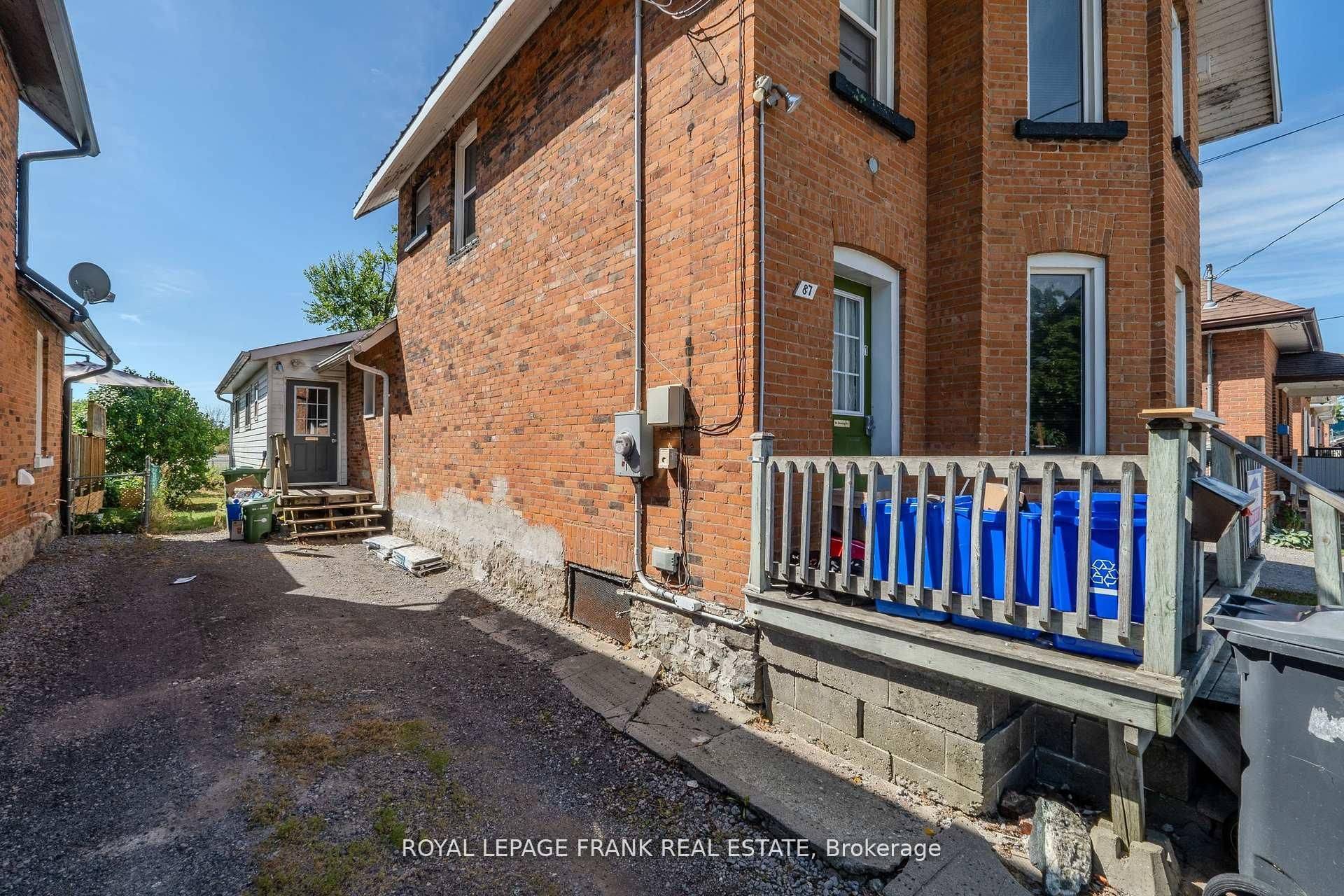 Kawartha Lakes, ON K9V 2P8,87 Durham ST W