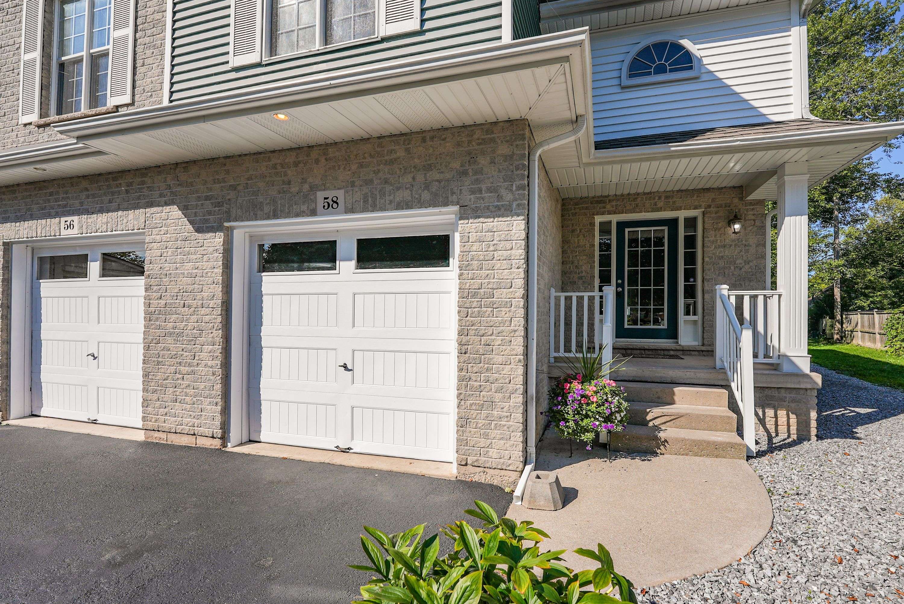 Fort Erie, ON L0S 1B0,58 Queens CIR