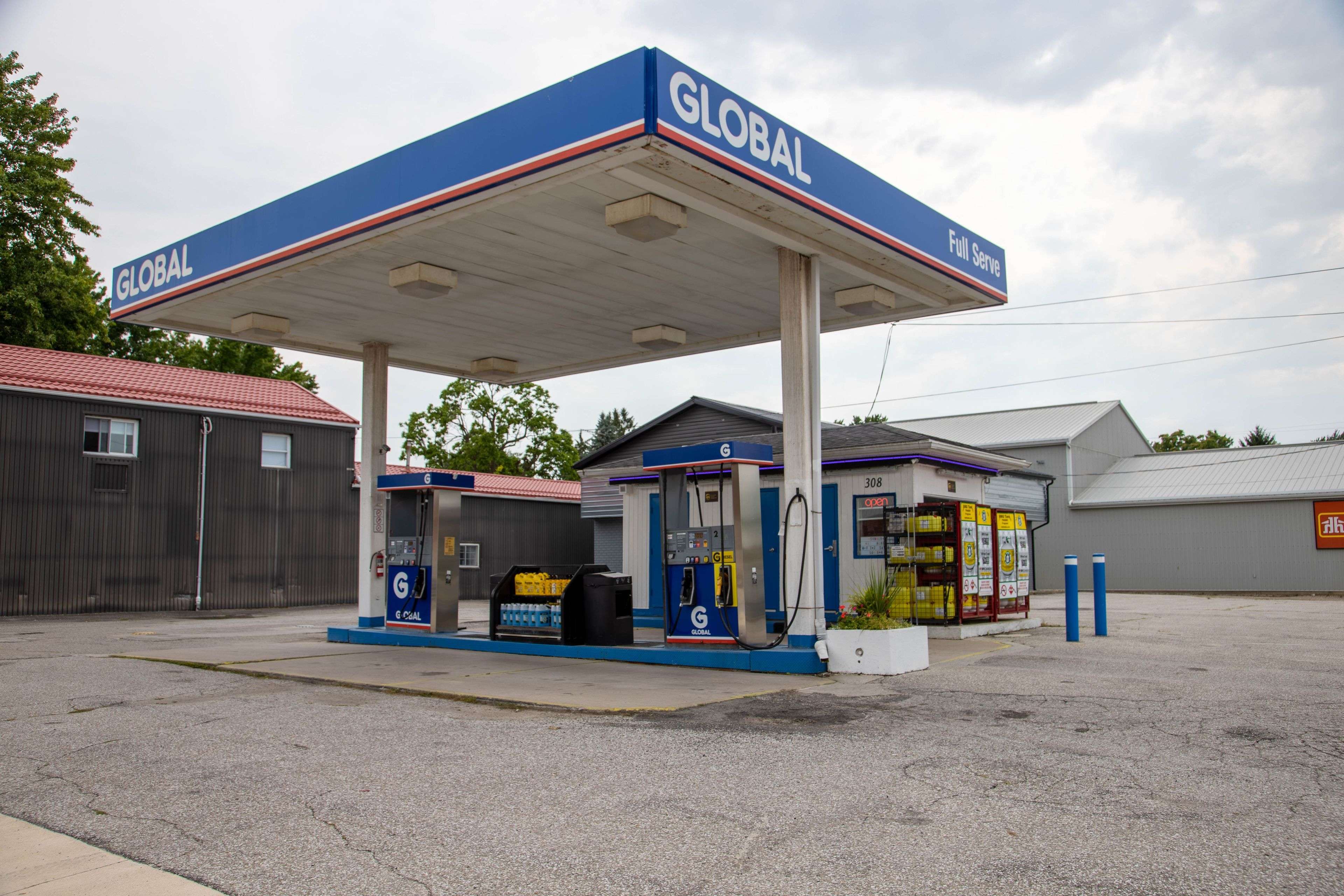 Chatham-kent, ON N0P 1M0,308 St. George ST