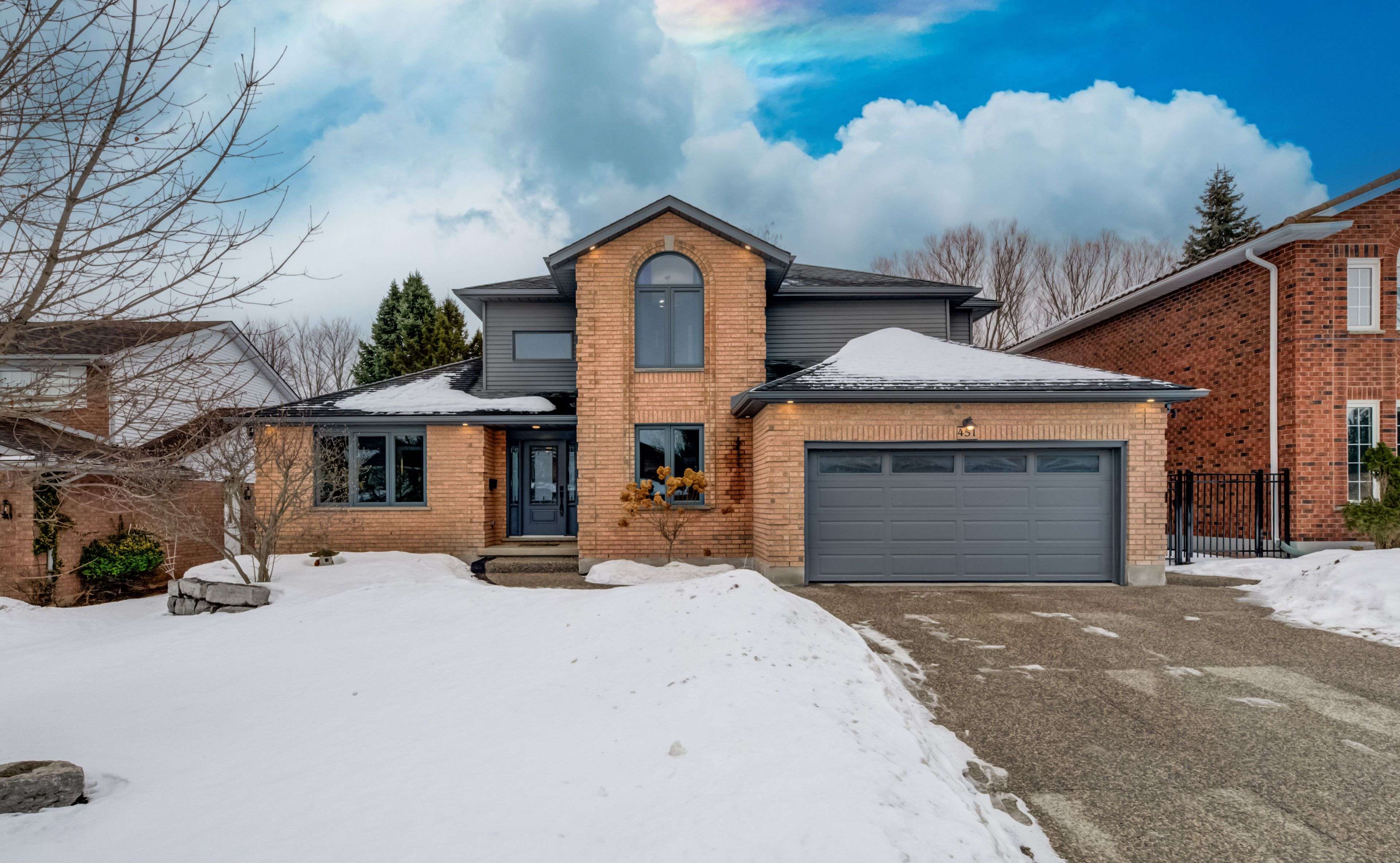 Waterloo, ON N2T 2G5,451 Knightsbridge CT